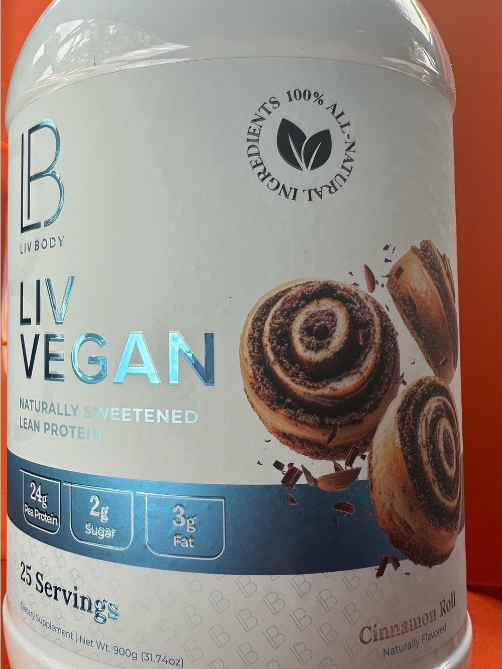 LIV Vegan Cinnamon Roll Lean Protein - White new 9/27